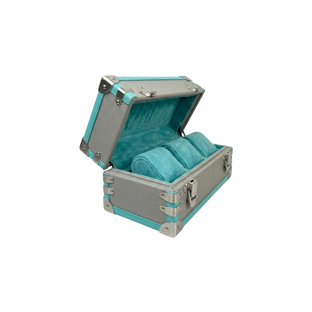 THREE WATCH TRUNK
