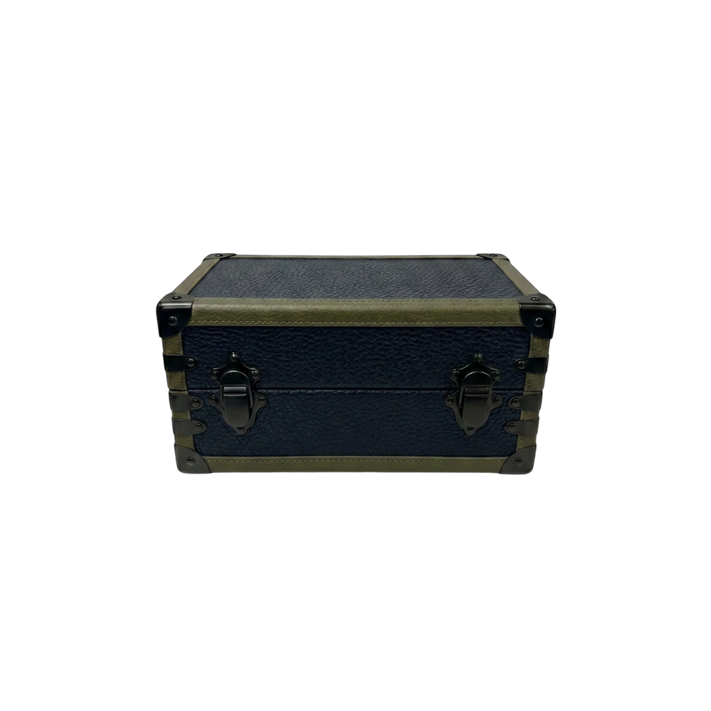 THREE WATCH TRUNK